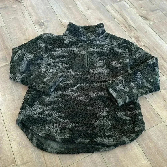 Koolaburra by UGG Sherpa Pullover Sage Green Camo Sz S - Picture 2 of 8